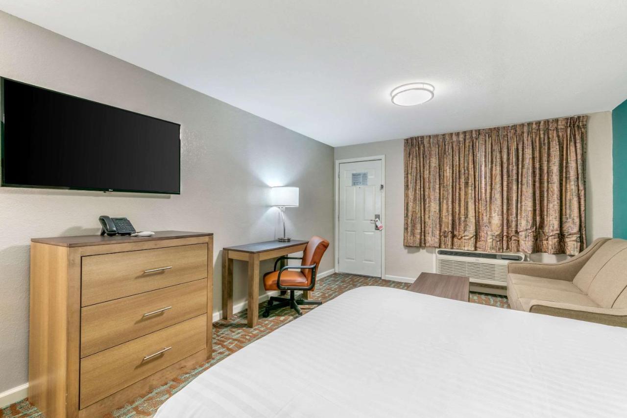 Rodeway Inn Мемфис Екстериор снимка