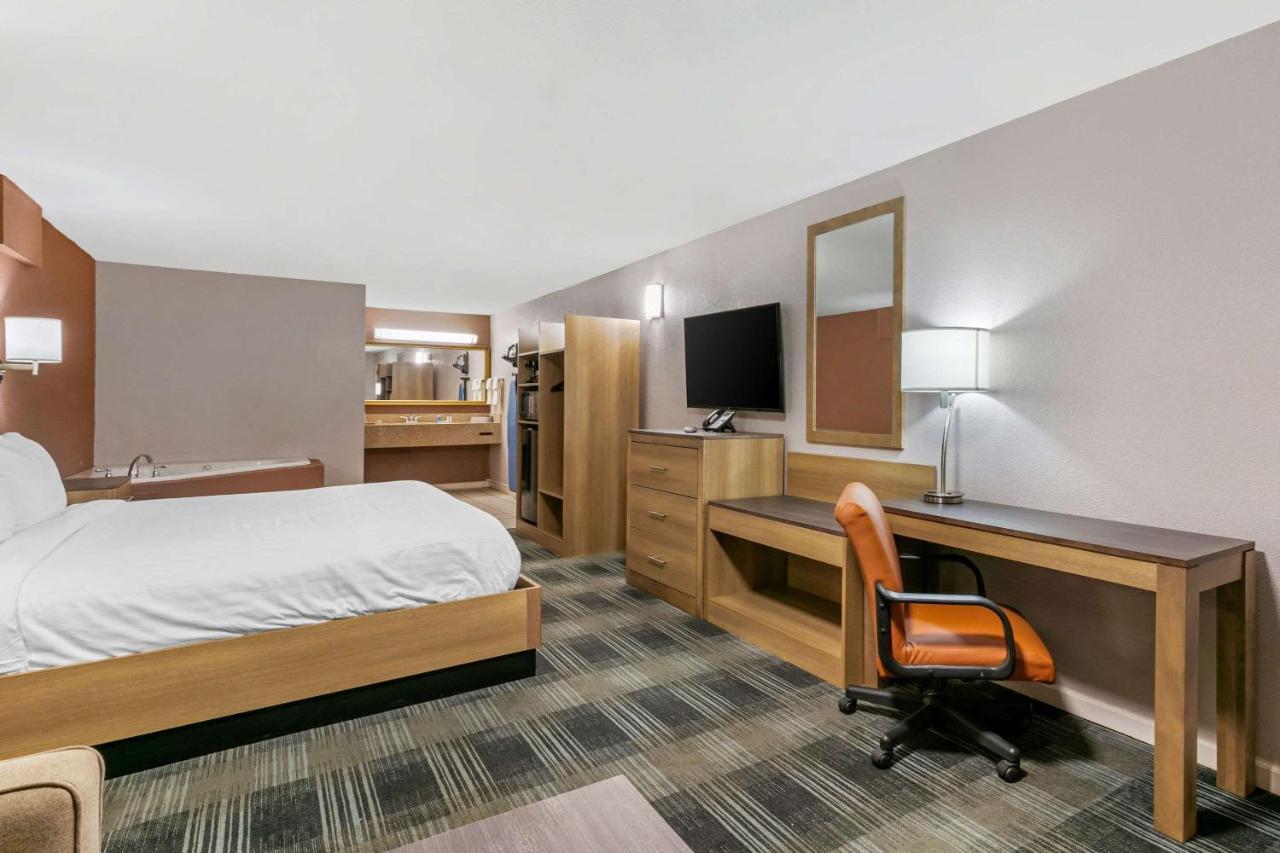 Rodeway Inn Мемфис Екстериор снимка