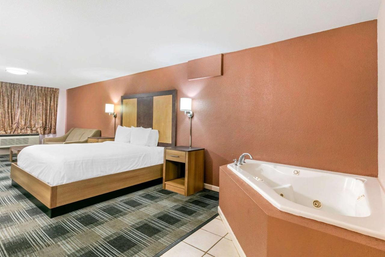 Rodeway Inn Мемфис Екстериор снимка